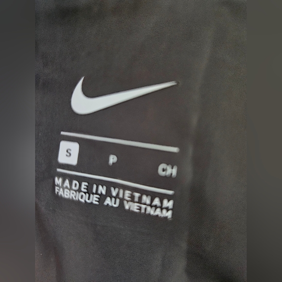 Nike Charcoal Puffer Vest - Picture 3 of 7